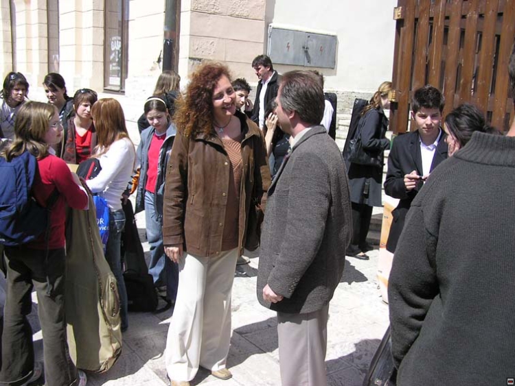 img00019.jpg