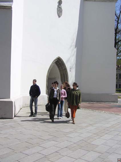 img00037.jpg
