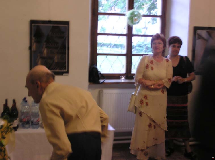 img00060.jpg