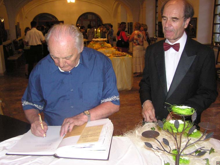 img00090.jpg
