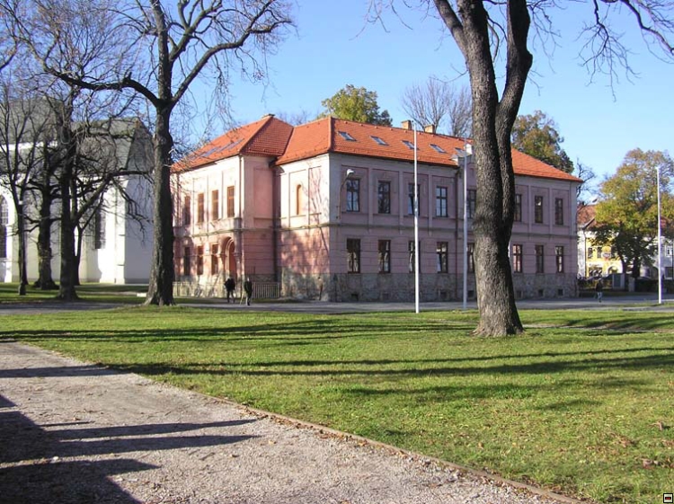 img00027.jpg