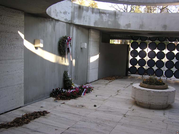 img00034.jpg