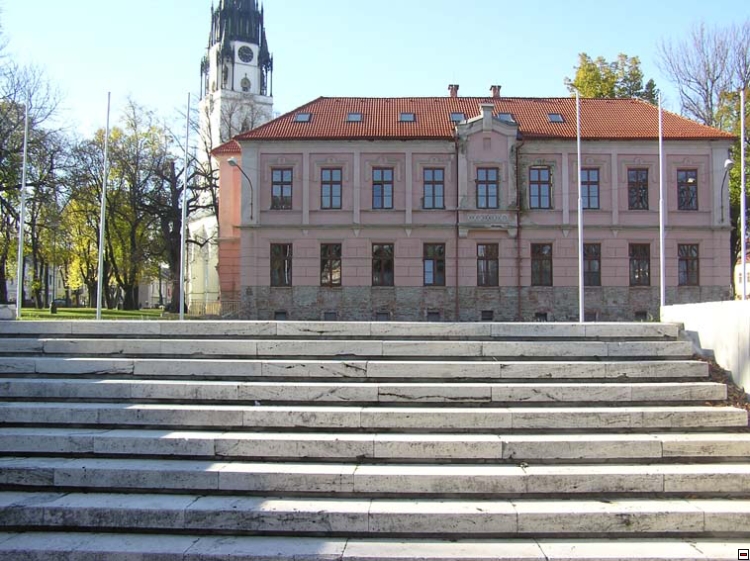 img00037.jpg