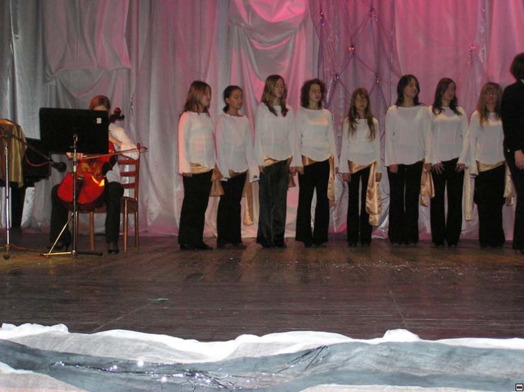 img00103.jpg