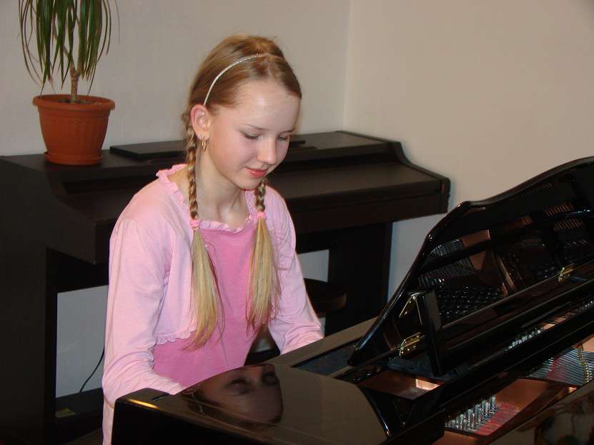 img00019.jpg