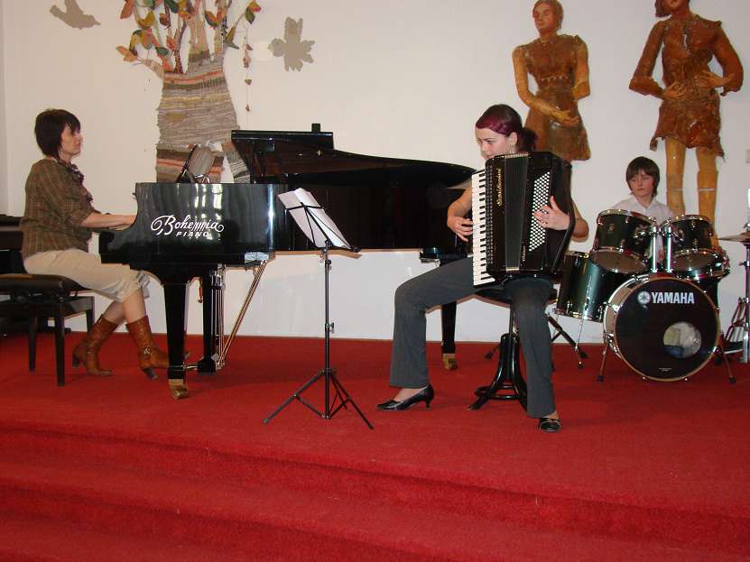 img00030.jpg