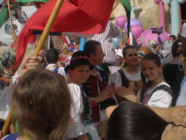 img00228.jpg