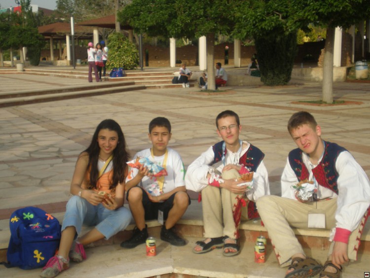 img00237.jpg