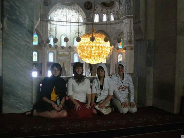 img00064.jpg