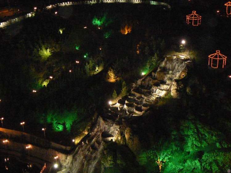 img00156.jpg