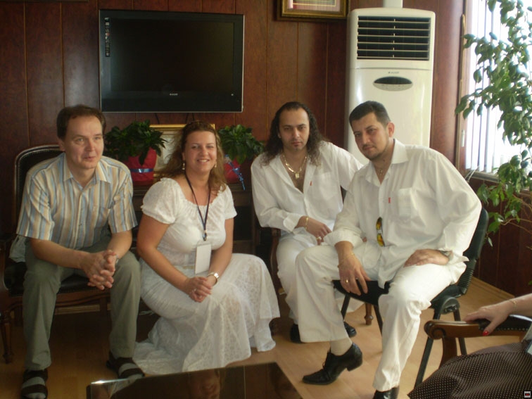 img00019.jpg
