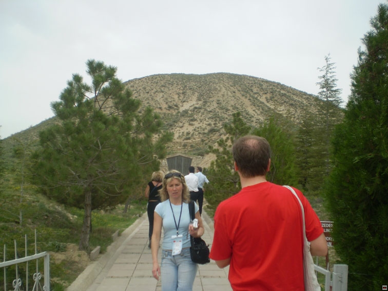 img00187.jpg